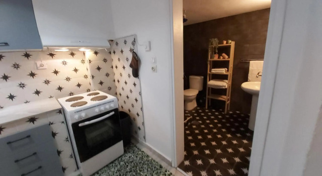 Annas House, Book Hotel  