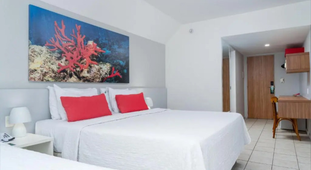 Трёхместный номер Standard с частичным видом на море Hotel Ponta Verde Maceió