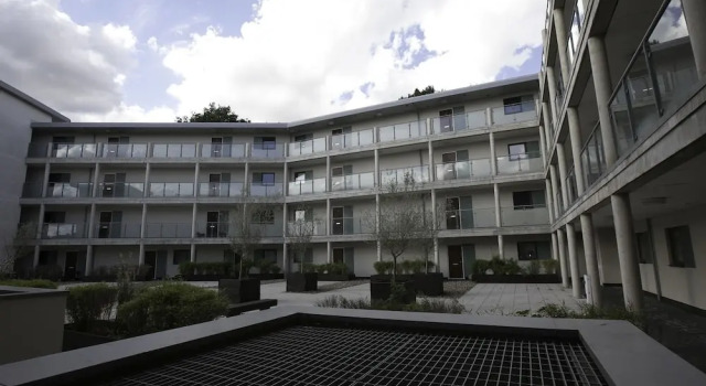 Brentwood - Deluxe Apartment, Забронировать Апартаменты/квартира Брентвуд Эссекс