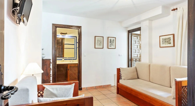 City Apartment near Alhambra