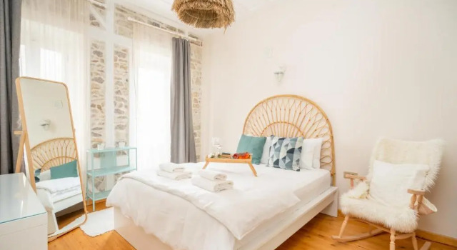 Коттедж MINIQ HOMES 101 - Near Sea Foça Center 2BR Historic Stone House