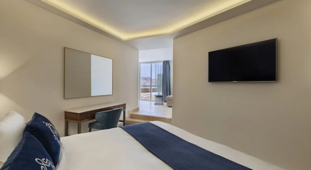 Семейный номер Deluxe с балконом и с видом на море Herbert Samuel Hod Dead Sea Hotel