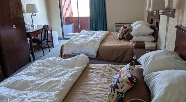 Cedar Hill Lodge, Забронировать Отель Отели в центре Сент-Игнас, в центре, Парковка