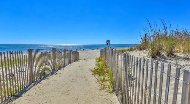 Whispering Sands 401 - 3 Br Condo