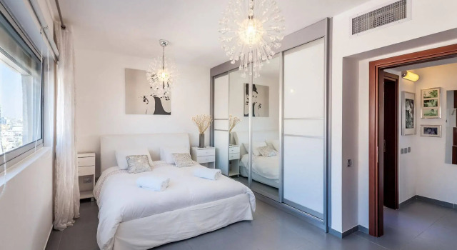 Incredible Penthouse in Tel Aviv, Забронировать Отель Тель-Авив Тель-Авивский округ, рядом с Independence Hall Museum