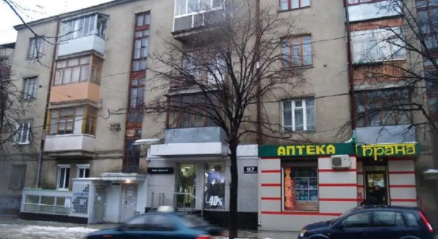 2 BDR apartment near Gorky Park, Center