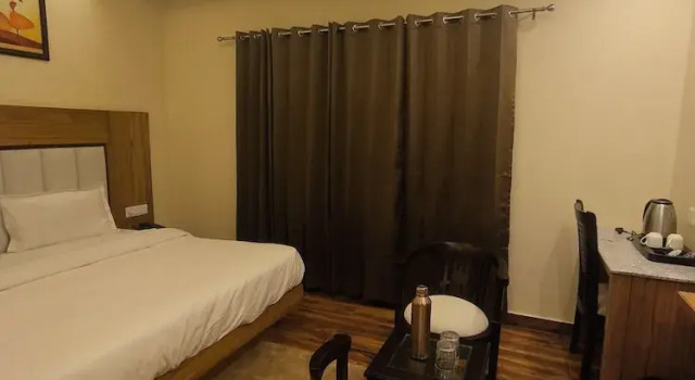 Virat Hills by Blue Waves, Rezervovat Hotel Mussoorie Uttarakhand