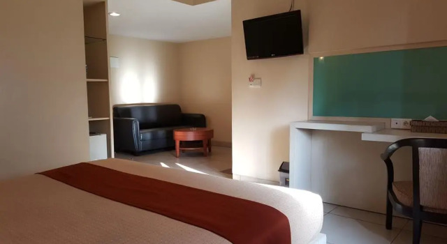 Полулюкс Rota International Hotel