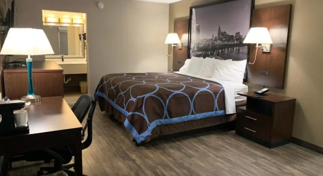 Номер Standard Super 8 by Wyndham Cookeville, TN