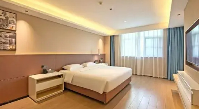 Люкс Deluxe Li Jing International Hotel (Nanning Zoo guangxi University)