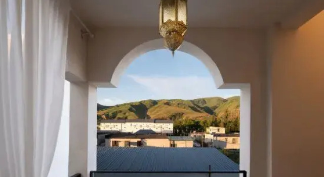 Nayiye Boundless Aesthetic Homestay, Prenota Hotel Xinyuan Xinjiang