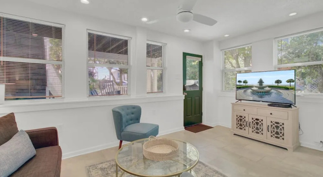 Coastal Grove by Avantstay 3 Unit Buyout Minutes From Folly Beach