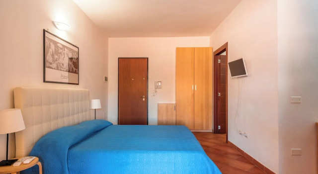Relaxing Cristal Blu Studio Sleeps 3 Num1486