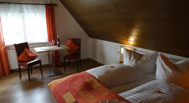Двухместный номер Standard Gasthof zum Adler - Wahlwies-3 km z Bodensee Hotel geöffnet - Rest-Mo-Di-geschl