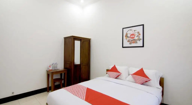 OYO 931 Dara Dewi Homestay, Book Hotel Umbulharjo 