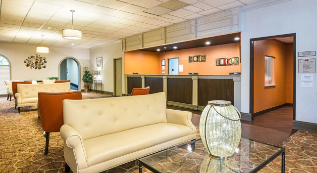 Rodeway Inn & Suites and Conference Center, Varaa Hotelli Monroe Louisiana