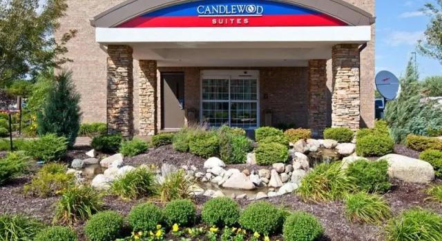 Кровать в общем номере Candlewood Suites Indianapolis Airport by IHG