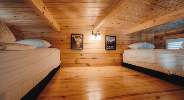 Шестиместный люкс с 2 комнатами Teton Valley Resort