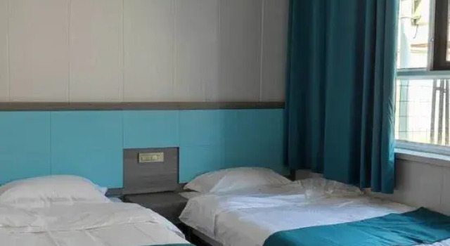 Ejinaqi Luxing Hostel, Buchen Sie Hostel Ejin Banner 