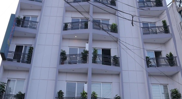 Regal Residency, Book Hotel Hoteller i Rawalpindi med parkering, Parkering