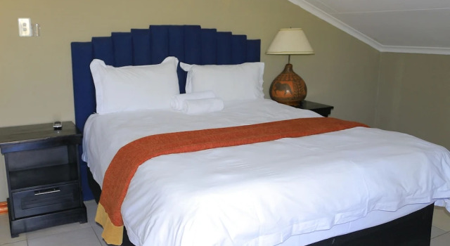 Executivo Suite Novel Enterprises Bed and Breakfast