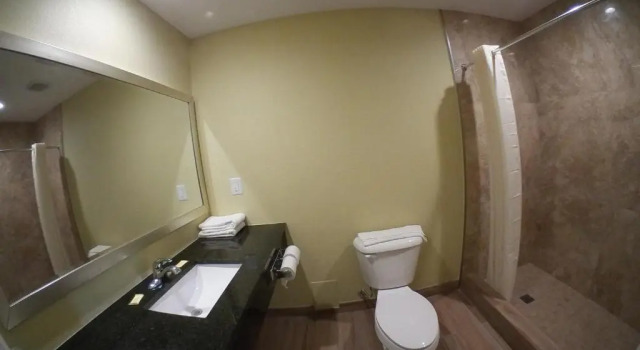 Четырёхместный номер Standard Travel Inn of Riviera Beach