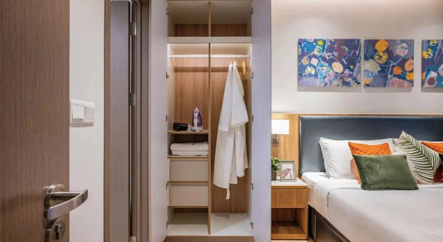 Zenity & D1 Mension Apartment by NIDOVA