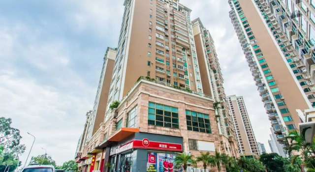 Locals Boutique Apartment Jida No2