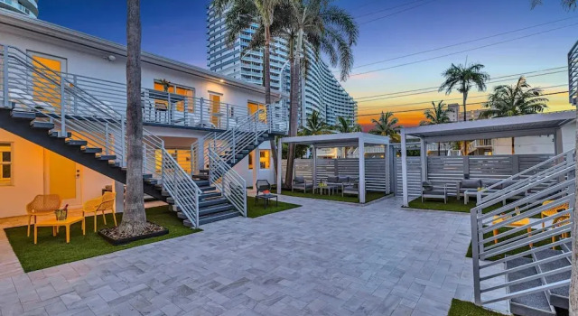 Beach Condo King Bed Lush Patio w BBQ Birch Key Eight