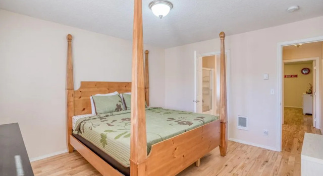 Ocean View and Modern Comforts - Stunning Nye Beach Retreat, Book Hotel Newport Oregon Coast