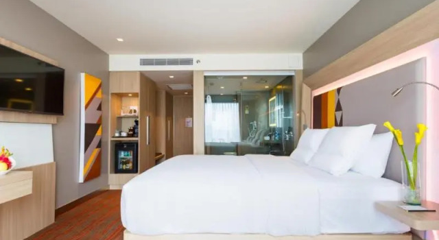 Двухместный номер Standard Novotel Manila Araneta City Hotel