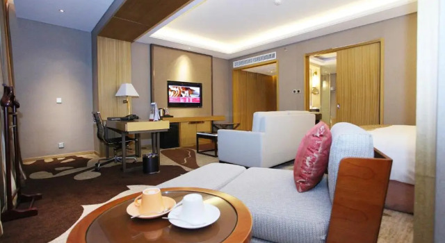 Двухместный люкс Deluxe Ramada Plaza Fuzhou South