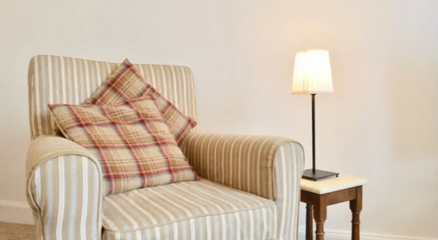 Bright And Spacious 2 Bedroom Flat Near Leith Shore, Prenota Appartamento Hotel a Midlothian con parcheggio, Parcheggio