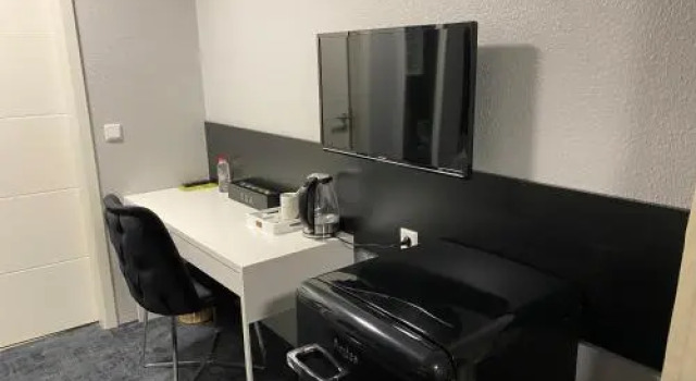 Hotel Deluxe, Забронировать Отель Дорстен 