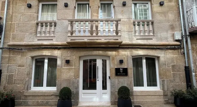 Intramuros, Book Apartment Muros 