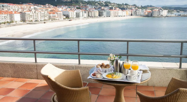 Двухместный номер Standard с балконом и с видом на море Gran Talaso Hotel Sanxenxo