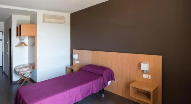 Hostal Mediterranea, Book Hotel Villa de Vallecas Madrid