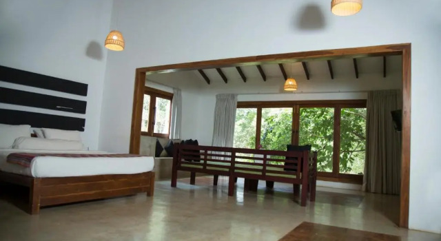 Семейный люкс Pinthaliya Resort