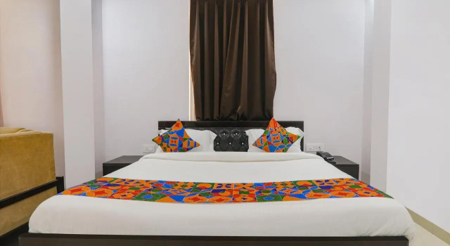 Fabhotel Ananda Inn, Забронировать Отель Лакхнау штат Уттар-Прадеш, рядом с Выставочный комплекс имени Индиры Ганди