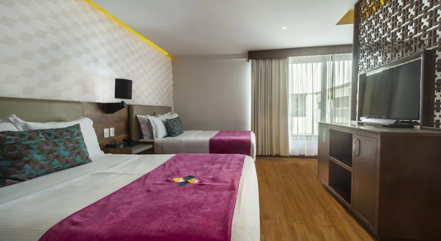 Двухместный полулюкс FCH Hotel Expo Adults only