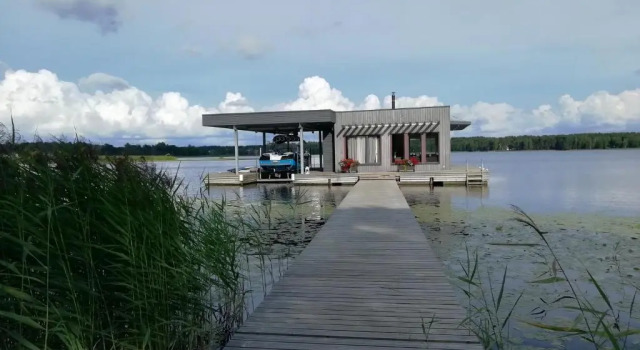 Коттедж c 1 комнатой Boat House