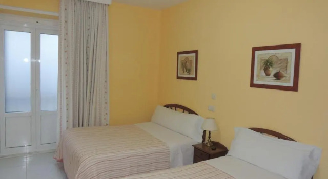 Трёхместный номер Standard Hostal Gonzalo