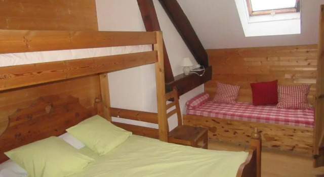 Трёхместный номер Standard с видом на горы Chalet 1200