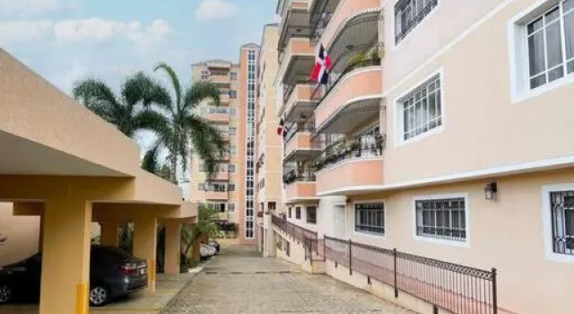 Oasis in front of the PARK/ 3BR W/ FAMILY ROOM + STUDY