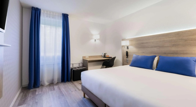 Hotel Le Circuit Le Mans, Забронировать Отель Ле-Ман Sarthe