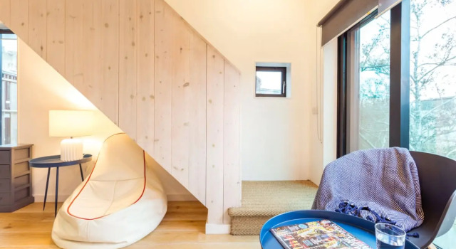 The Cliffside Chalet - Modern 3BDR Riverside Home, Забронировать Шале Отели Англии 5 звезд, 5*