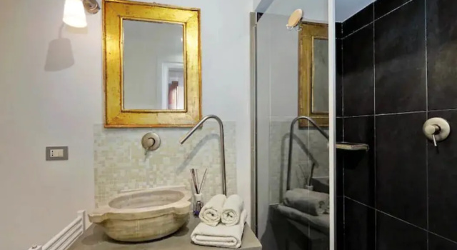 Flatinrome Boutique Navona, Забронировать Бутик-отель Отели Рима с парковкой, рядом с Площадь Пьяцца-Трилусса, Парковка