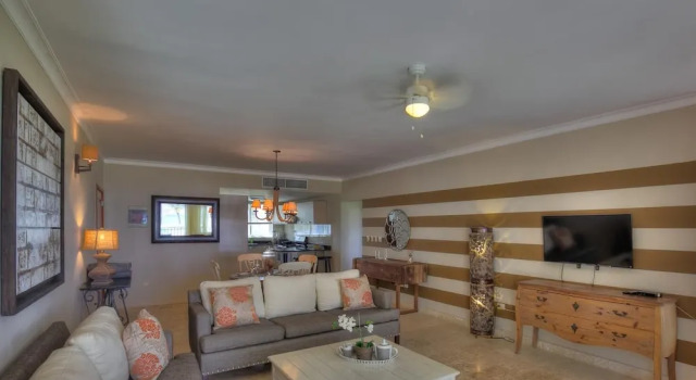 Beachfront Glamorous Apartment With Ocean Views, Prenota Appartamento Bávaro Punta Cana