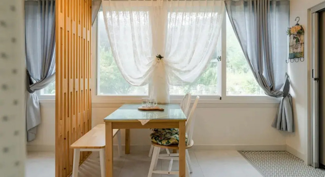 Коттедж c 1 комнатой Samcheok Sea Road Pension
