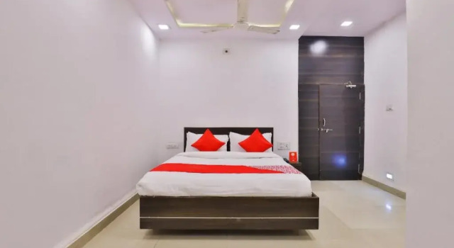 OYO 17098 Hotel Skyhigh